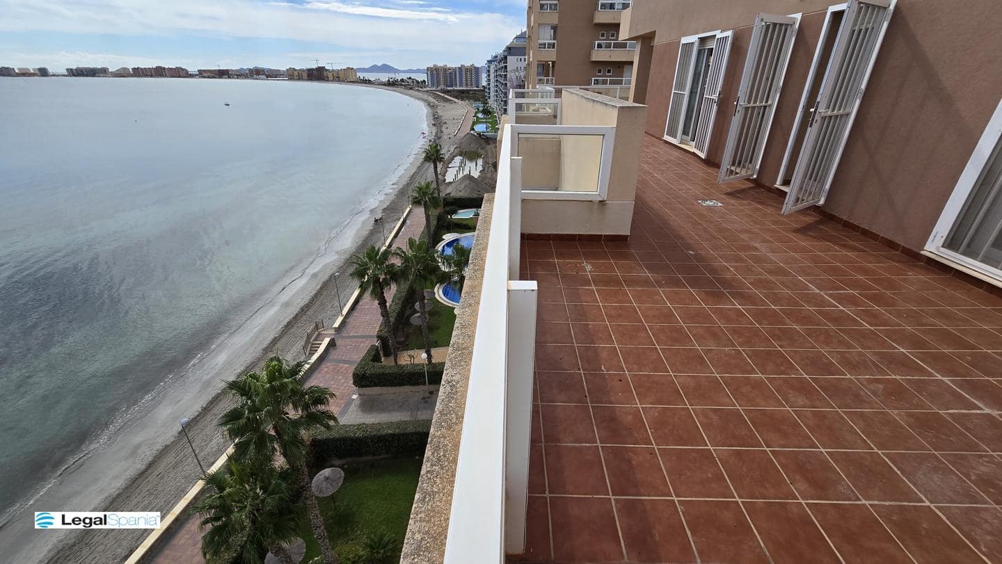 3 slaapkamer Flat te koop in La Manga del Mar Menor met zwembad garage - € 380.000 (Ref: 10011785)