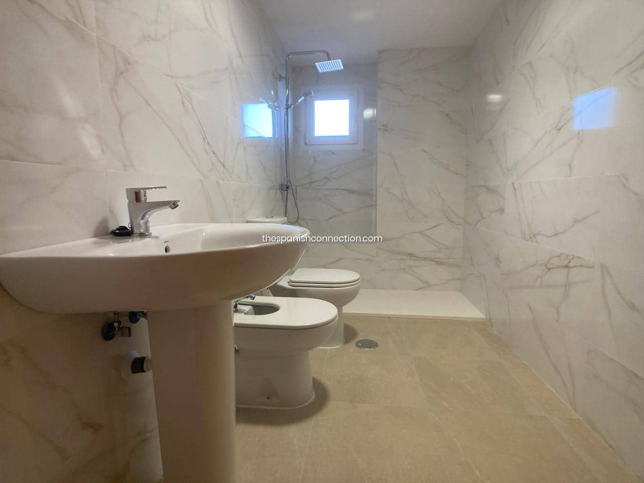 3 slaapkamer Flat te koop in La Manga del Mar Menor met zwembad garage - € 380.000 (Ref: 10011785)