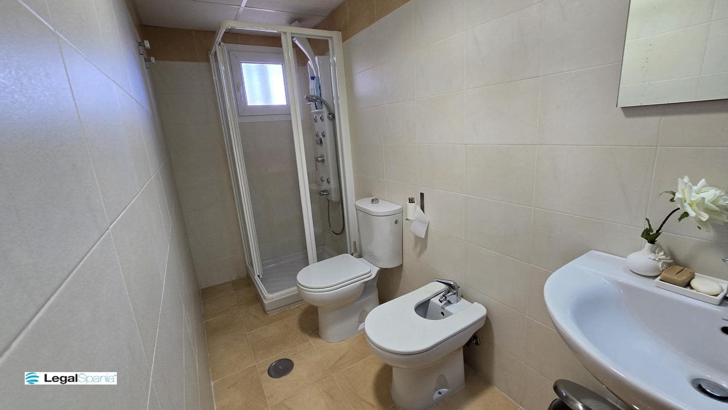 3 slaapkamer Flat te koop in La Manga del Mar Menor met zwembad garage - € 380.000 (Ref: 10011785)