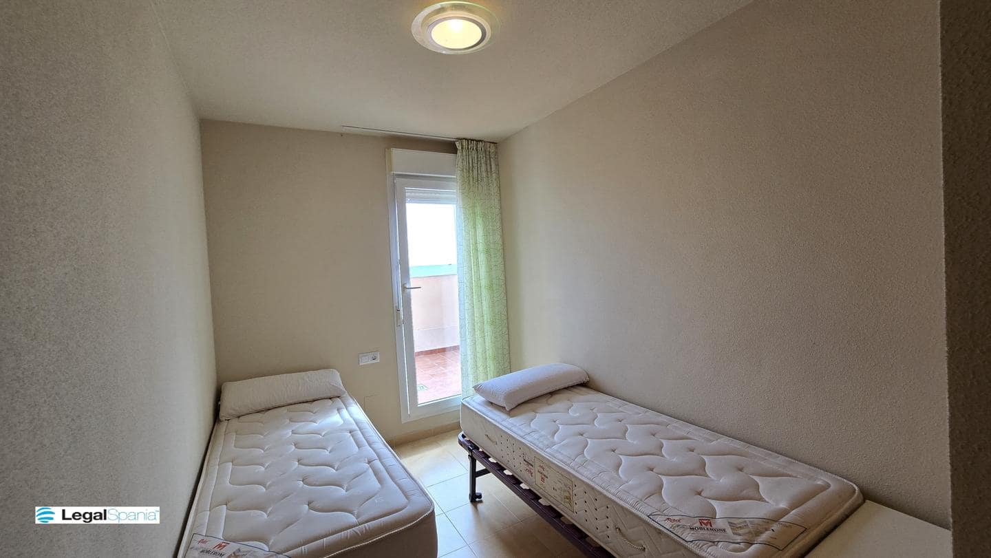 3 slaapkamer Flat te koop in La Manga del Mar Menor met zwembad garage - € 380.000 (Ref: 10011785)