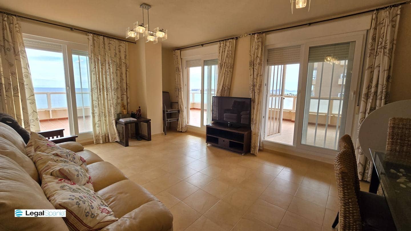 3 slaapkamer Flat te koop in La Manga del Mar Menor met zwembad garage - € 380.000 (Ref: 10011785)