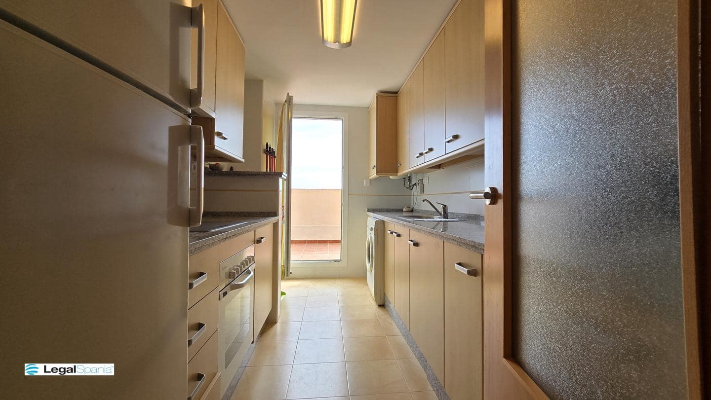 3 slaapkamer Flat te koop in La Manga del Mar Menor met zwembad garage - € 380.000 (Ref: 10011785)