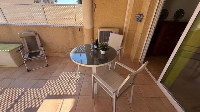 2 soverom Leilighet til salgs i La Manga del Mar Menor med svømmebasseng garasje - € 175 000 (Ref: 10011786)