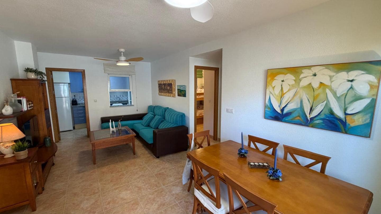 2 soveværelse Lejlighed til salg i La Manga del Mar Menor med swimmingpool garage - € 175.000 (Ref: 10011786)