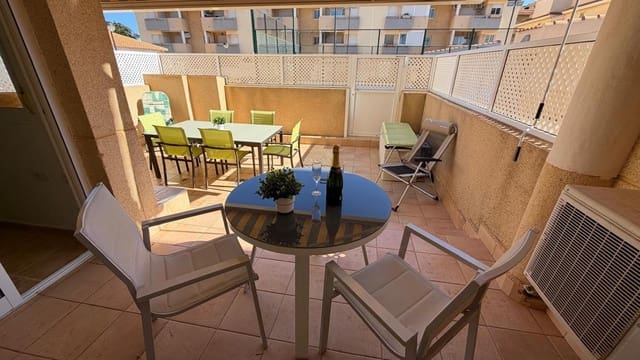 2 soverom Leilighet til salgs i La Manga del Mar Menor med svømmebasseng garasje - € 175 000 (Ref: 10011786)
