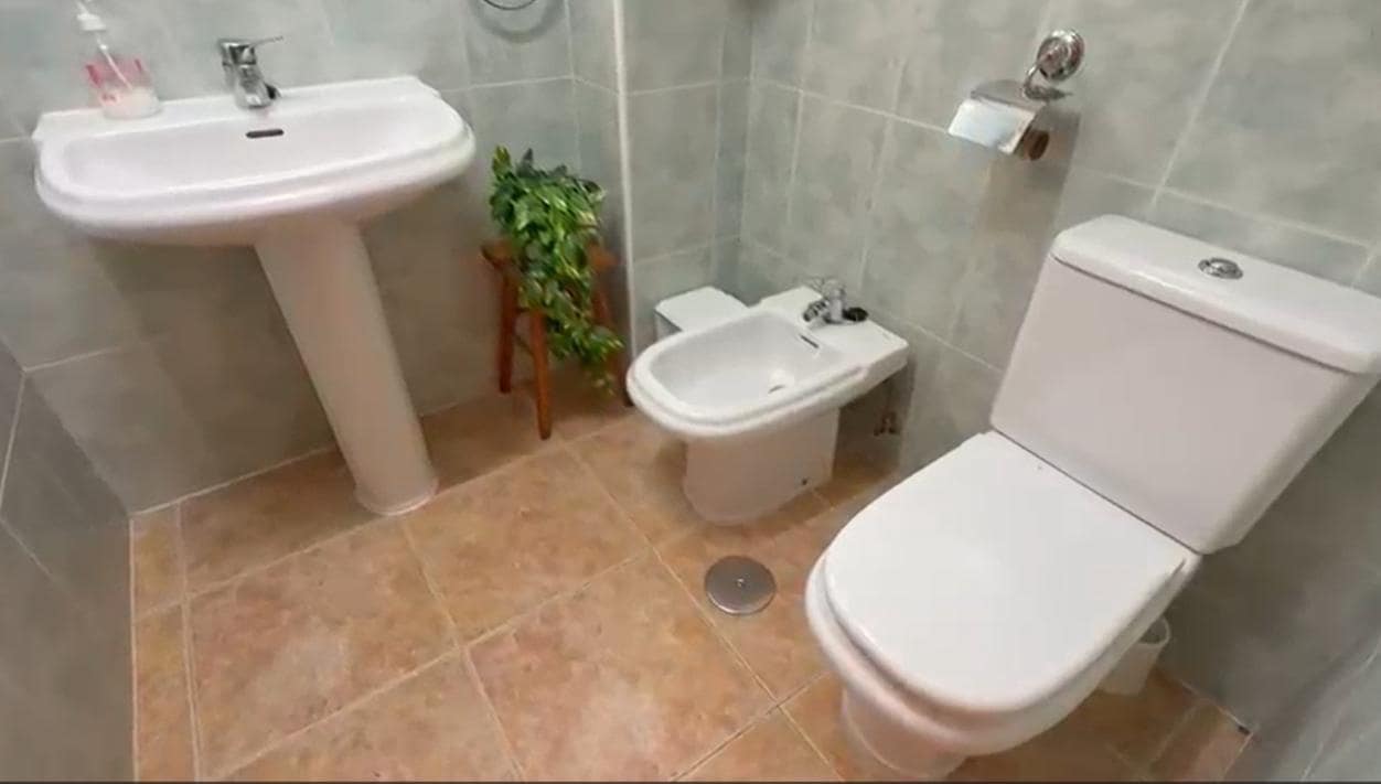2 soveværelse Lejlighed til salg i La Manga del Mar Menor med swimmingpool garage - € 175.000 (Ref: 10011786)