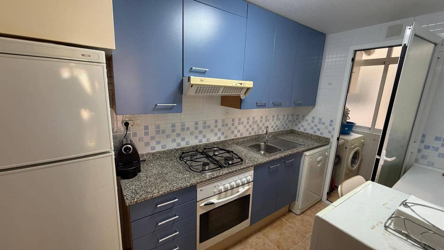 2 soveværelse Lejlighed til salg i La Manga del Mar Menor med swimmingpool garage - € 175.000 (Ref: 10011786)
