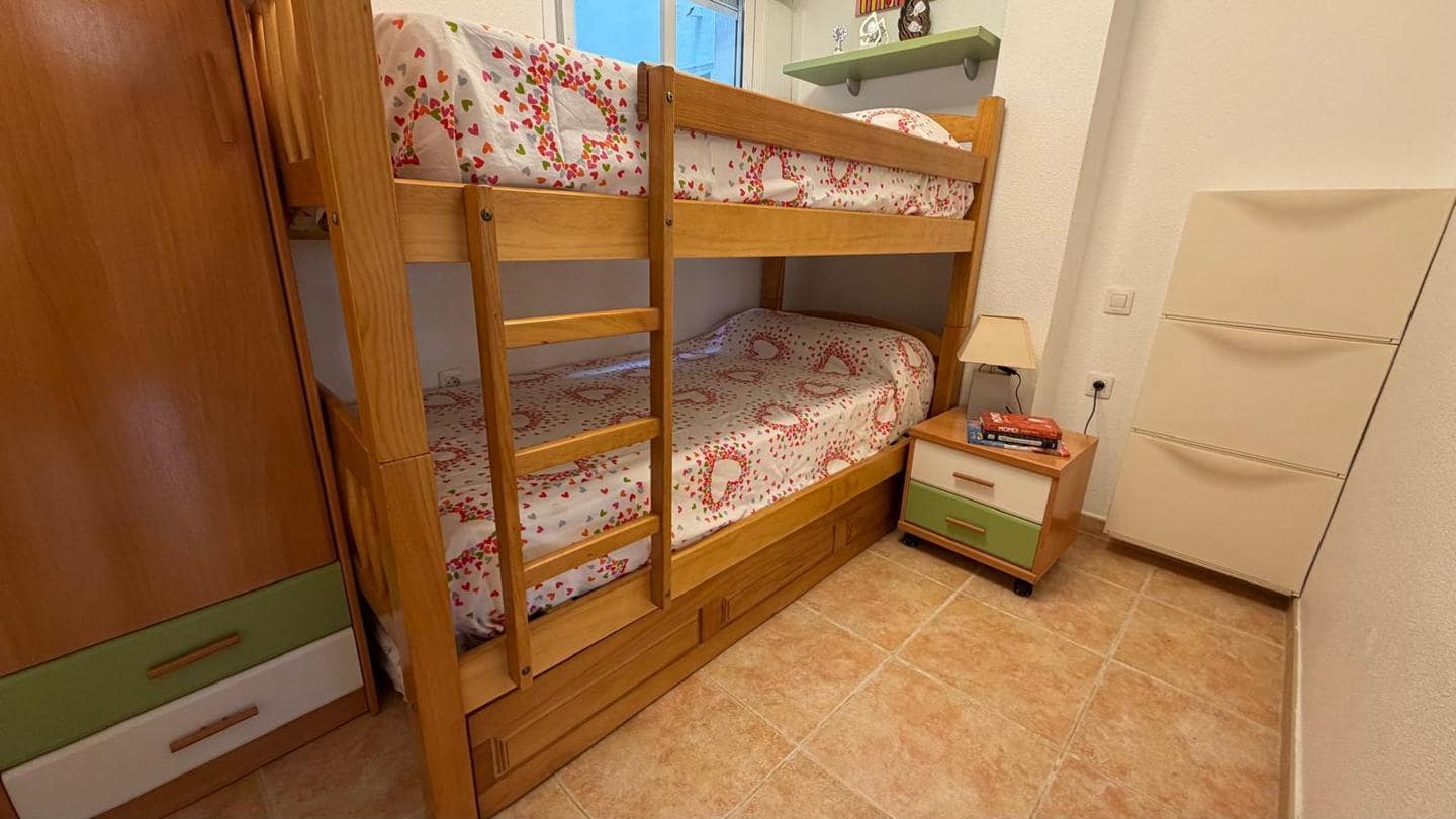 2 soveværelse Lejlighed til salg i La Manga del Mar Menor med swimmingpool garage - € 175.000 (Ref: 10011786)