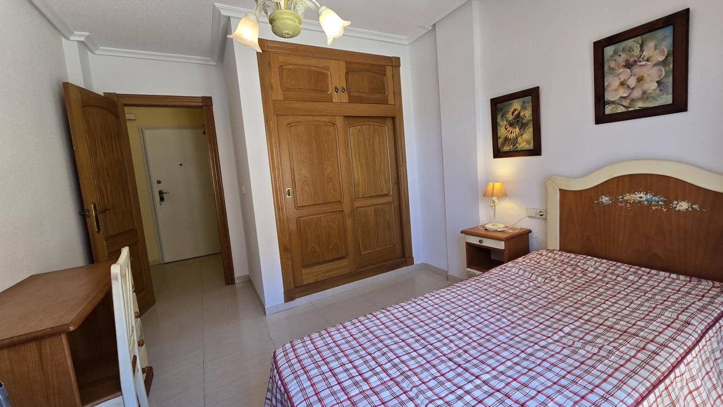 3 slaapkamer Flat te koop in La Manga del Mar Menor met zwembad garage - € 375.000 (Ref: 10011788)
