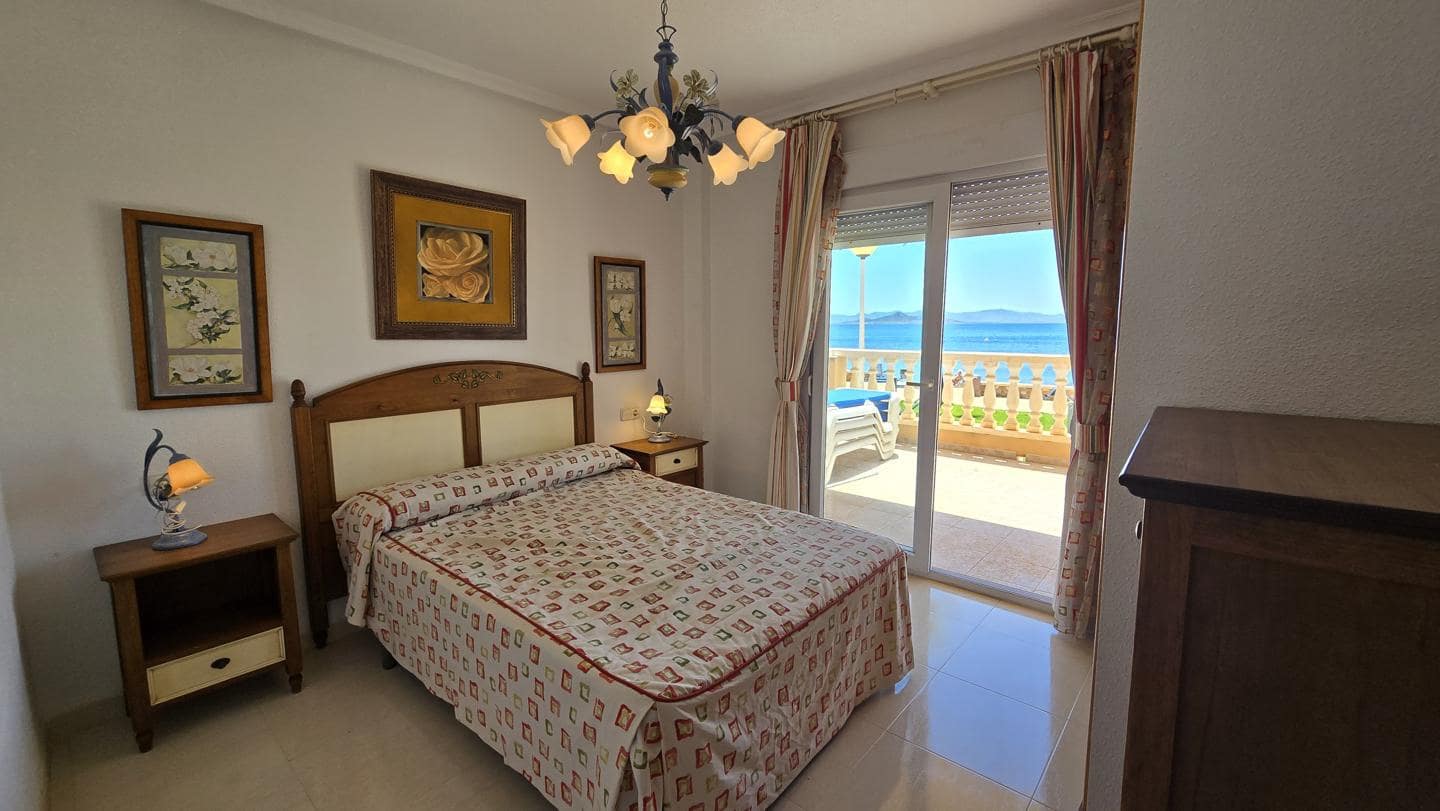 3 slaapkamer Flat te koop in La Manga del Mar Menor met zwembad garage - € 375.000 (Ref: 10011788)