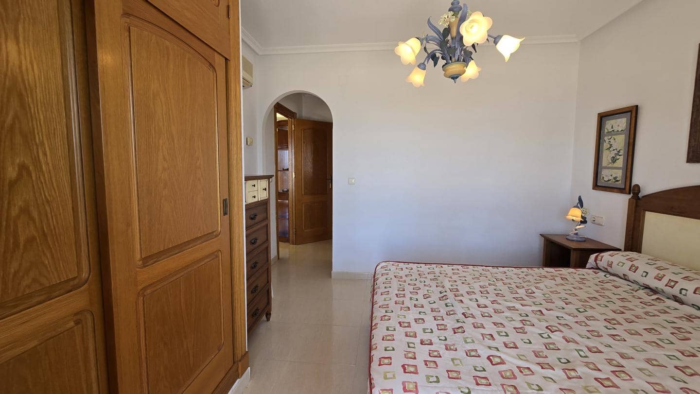 3 slaapkamer Flat te koop in La Manga del Mar Menor met zwembad garage - € 375.000 (Ref: 10011788)