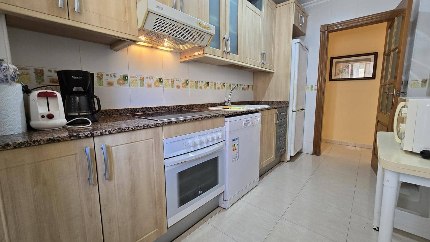 3 slaapkamer Flat te koop in La Manga del Mar Menor met zwembad garage - € 375.000 (Ref: 10011788)