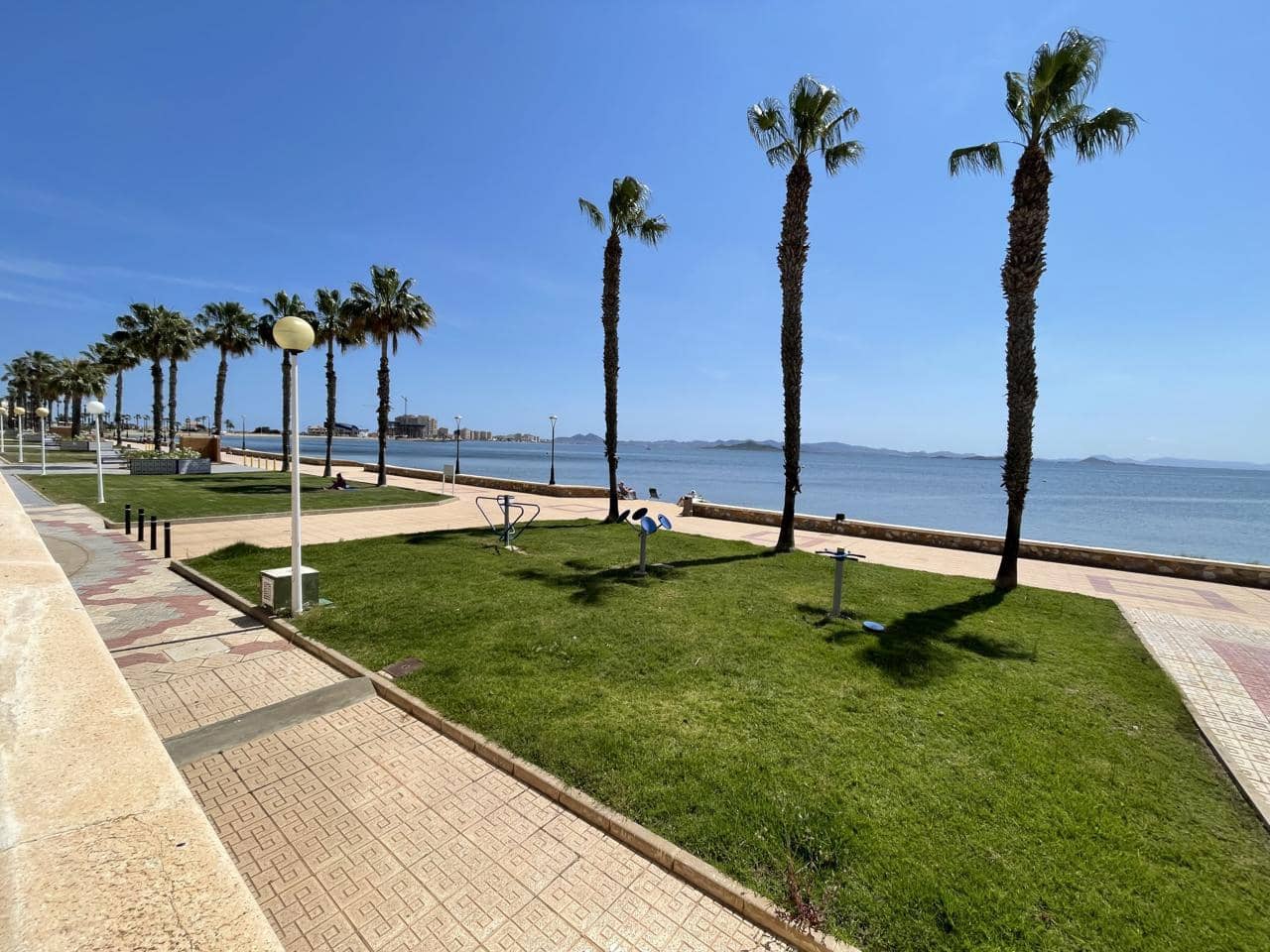 3 slaapkamer Flat te koop in La Manga del Mar Menor met zwembad garage - € 375.000 (Ref: 10011788)