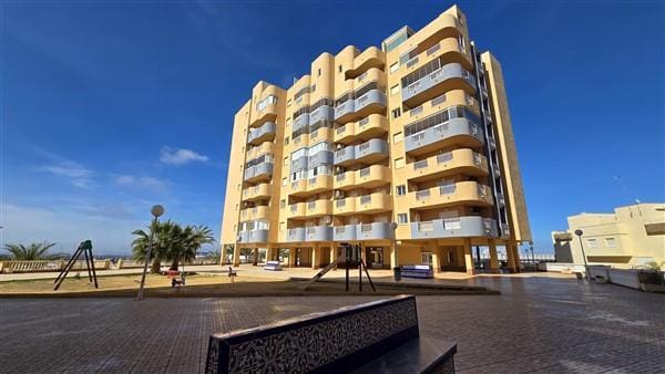 2 Zimmer Wohnung zu verkaufen in La Manga del Mar Menor mit Pool Garage - 190.000 € (Ref: 10011789)