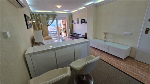2 soverom Leilighet til salgs i La Manga del Mar Menor med svømmebasseng garasje - € 190 000 (Ref: 10011789)
