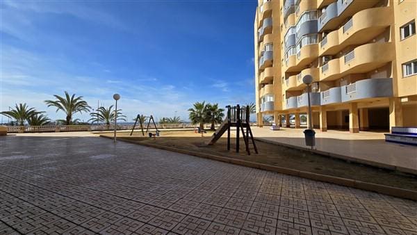 2 Zimmer Wohnung zu verkaufen in La Manga del Mar Menor mit Pool Garage - 190.000 € (Ref: 10011789)