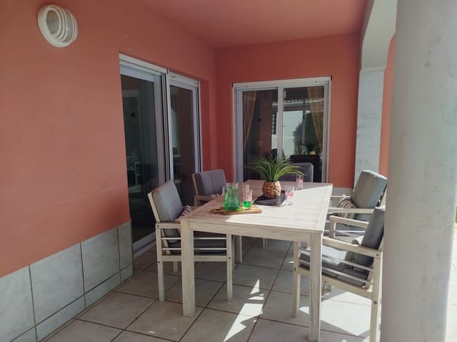 3 slaapkamer Villa te koop in La Manga del Mar Menor met zwembad garage - € 369.000 (Ref: 10011790)