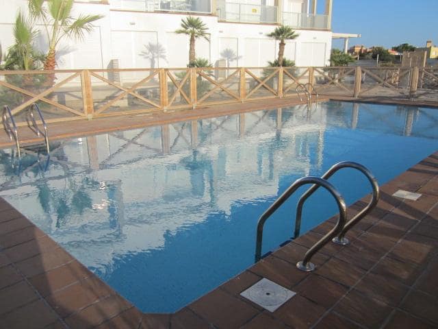 2 soverom Leilighet til salgs i La Manga del Mar Menor med svømmebasseng garasje - € 189 000 (Ref: 10011792)
