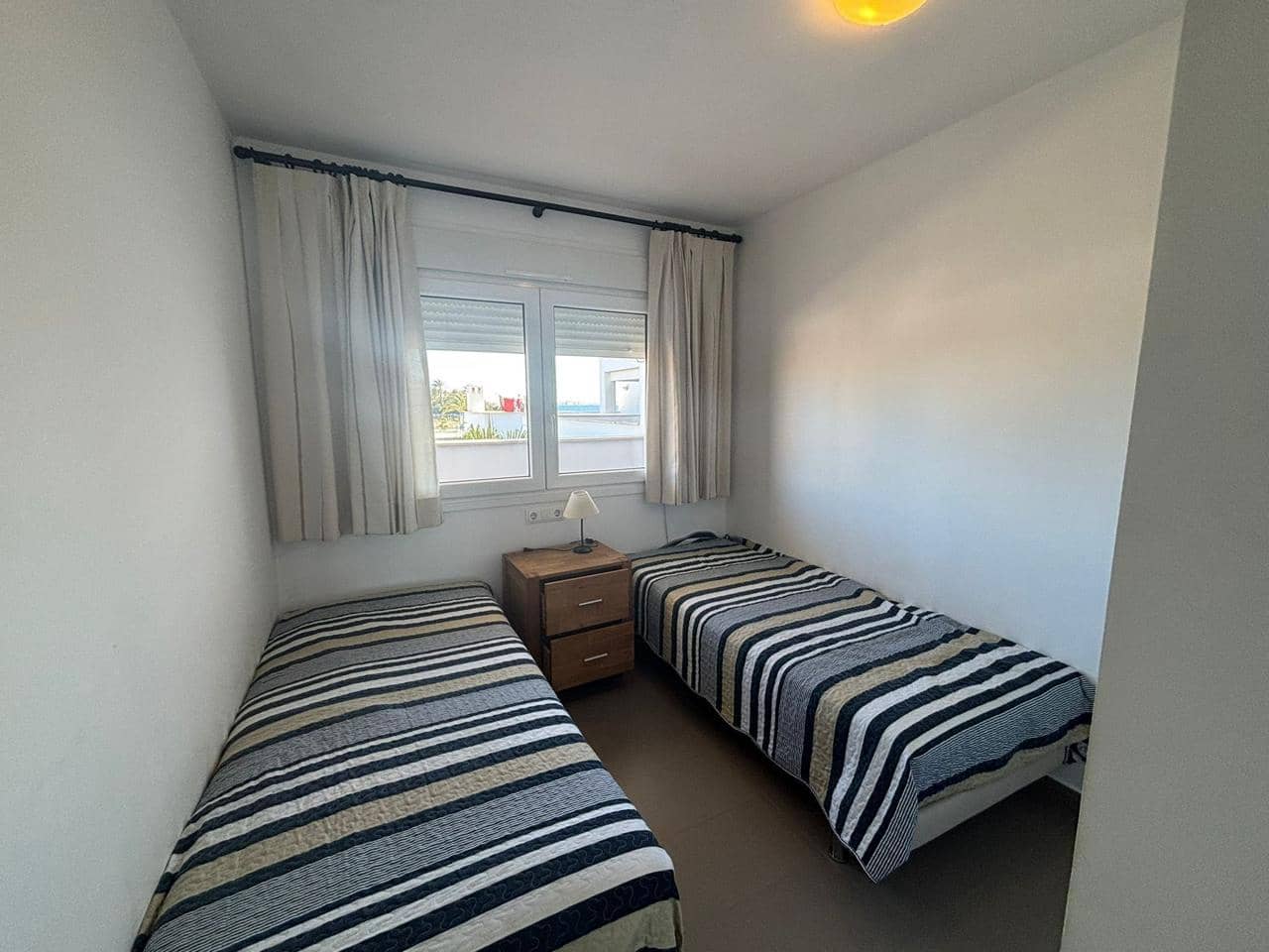 2 soverom Leilighet til salgs i La Manga del Mar Menor med svømmebasseng garasje - € 189 000 (Ref: 10011792)