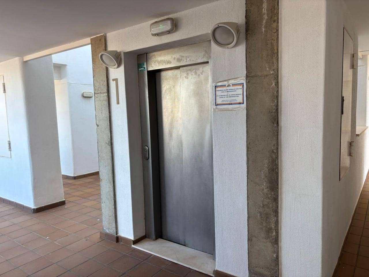 2 soverom Leilighet til salgs i La Manga del Mar Menor med svømmebasseng garasje - € 189 000 (Ref: 10011792)
