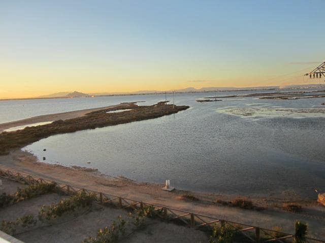 2 soverom Leilighet til salgs i La Manga del Mar Menor med svømmebasseng garasje - € 189 000 (Ref: 10011792)