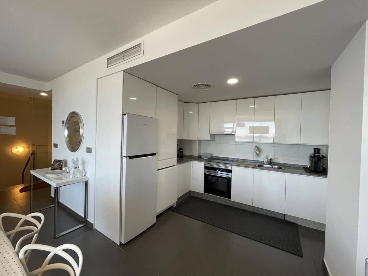 Piso de 3 habitaciones en La Manga del Mar Menor en venta con piscina garaje - 395.000 € (Ref: 10011794)