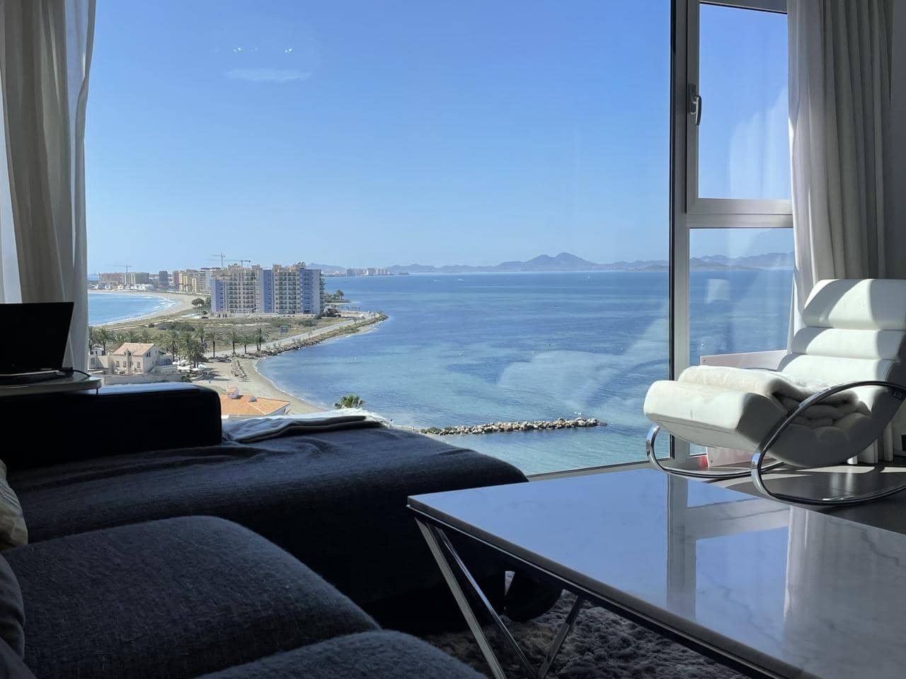 Piso de 3 habitaciones en La Manga del Mar Menor en venta con piscina garaje - 395.000 € (Ref: 10011794)