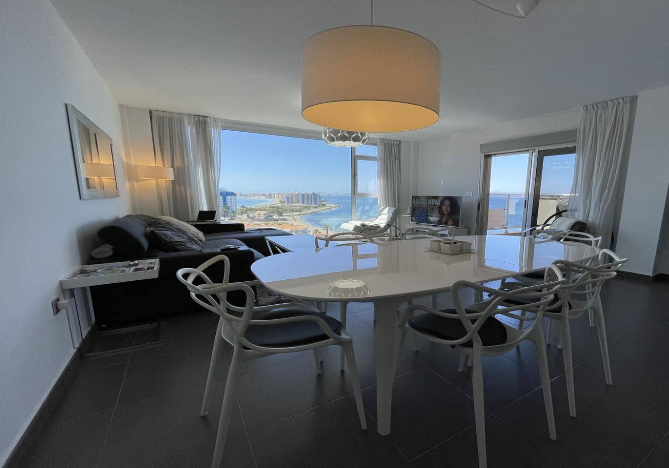 Piso de 3 habitaciones en La Manga del Mar Menor en venta con piscina garaje - 395.000 € (Ref: 10011794)