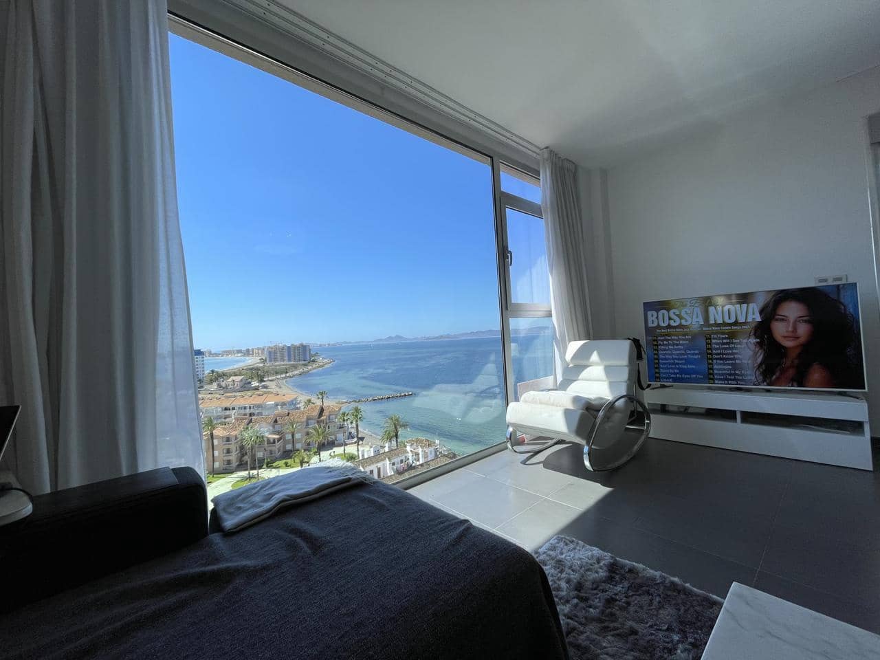Piso de 3 habitaciones en La Manga del Mar Menor en venta con piscina garaje - 395.000 € (Ref: 10011794)