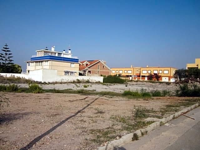 Undeveloped Land for sale in La Manga del Mar Menor - € 115,000 (Ref: 10011795)