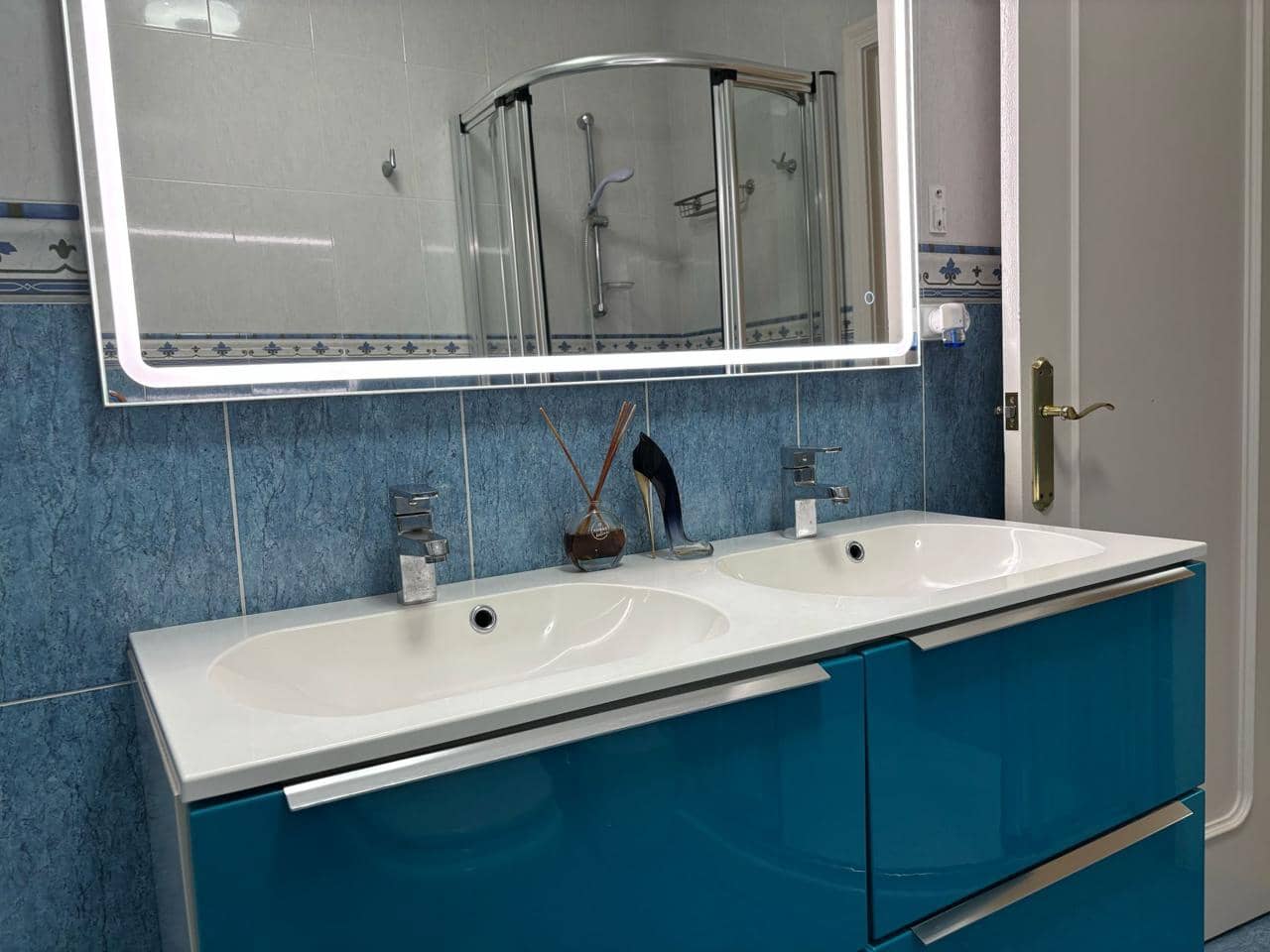 6 sypialnia Willa na sprzedaż w La Manga del Mar Menor z basenem garażem - 610 000 € (Ref: 10011796)