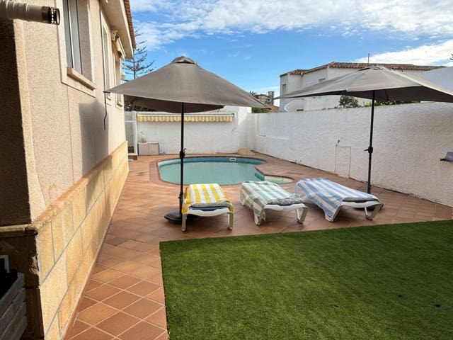 6 sypialnia Willa na sprzedaż w La Manga del Mar Menor z basenem garażem - 610 000 € (Ref: 10011796)