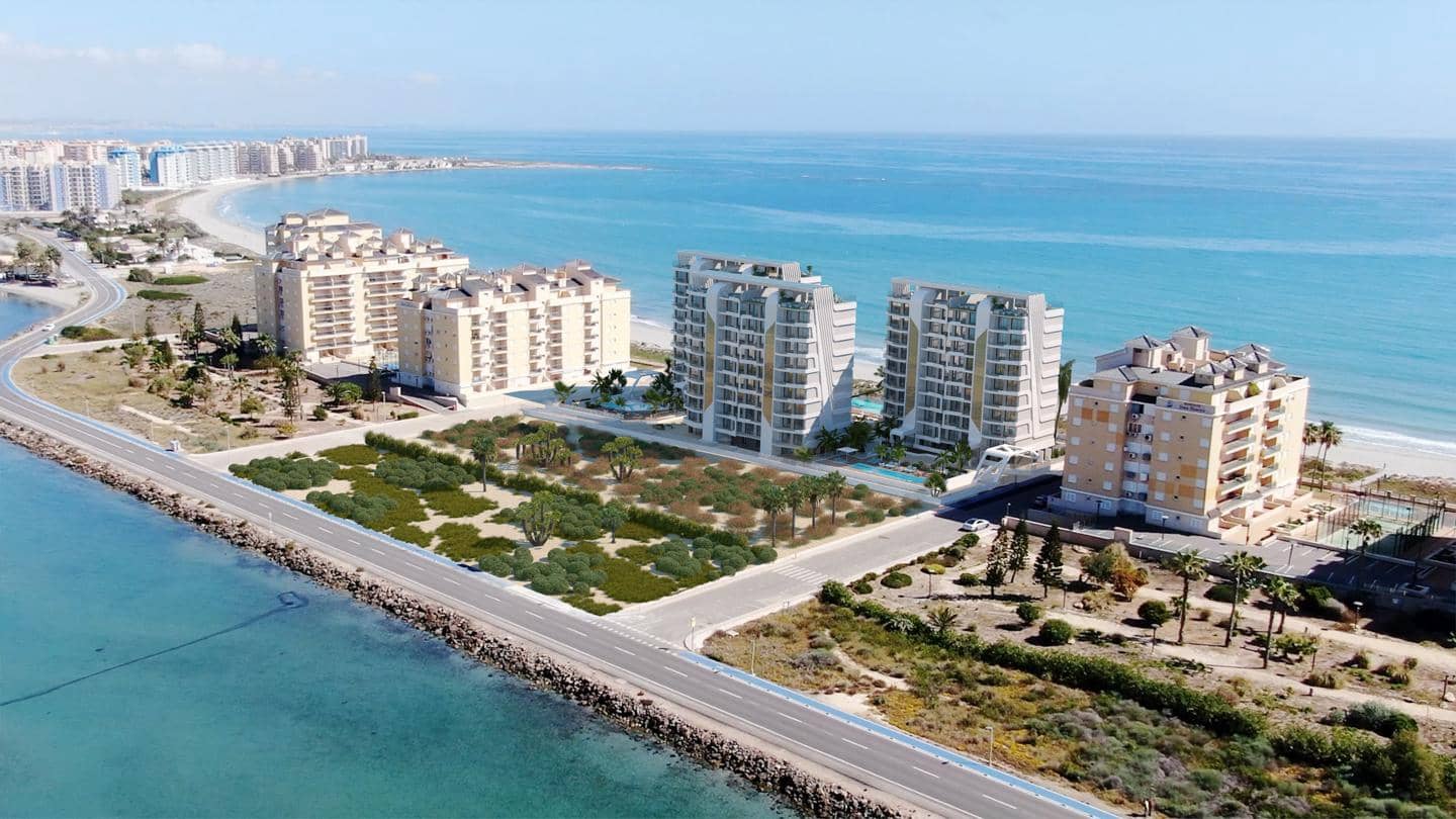 3 bedroom Flat for sale in La Manga del Mar Menor with pool garage - € 519,000 (Ref: 10011797)