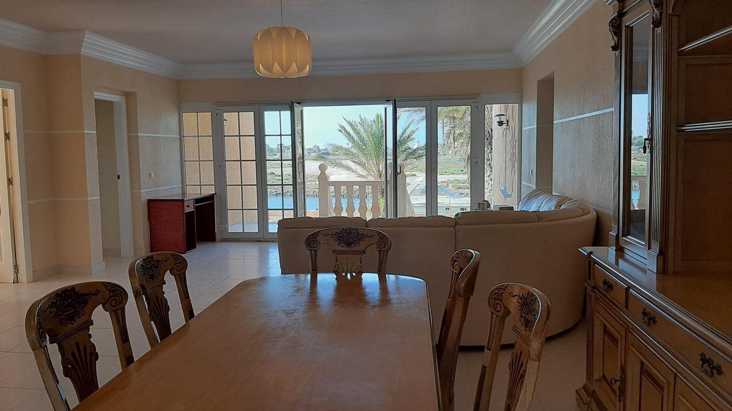 3 soverom Villa til salgs i La Manga del Mar Menor med svømmebasseng garasje - € 780 000 (Ref: 10011804)