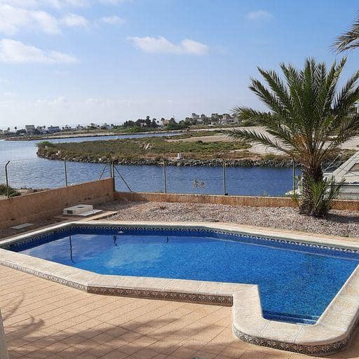 3 soverom Villa til salgs i La Manga del Mar Menor med svømmebasseng garasje - € 780 000 (Ref: 10011804)