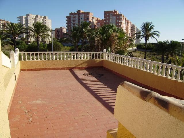 3 soverom Villa til salgs i La Manga del Mar Menor med svømmebasseng garasje - € 780 000 (Ref: 10011804)