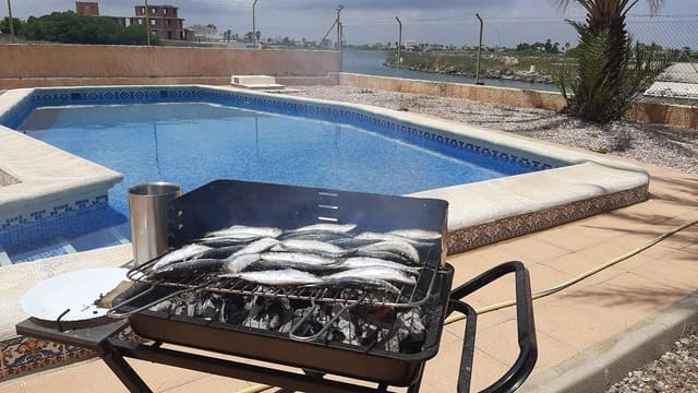 3 soverom Villa til salgs i La Manga del Mar Menor med svømmebasseng garasje - € 780 000 (Ref: 10011804)