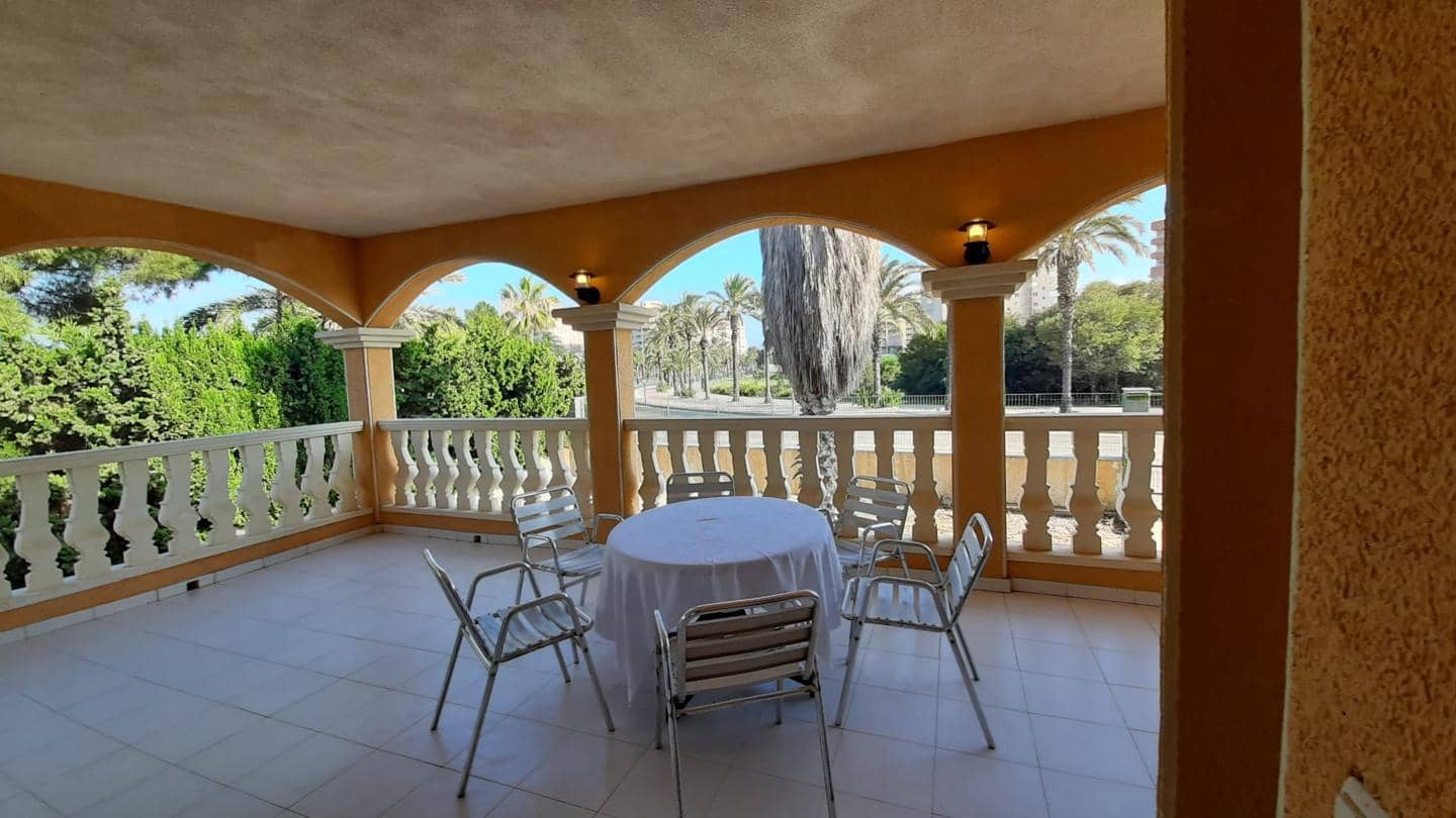 3 soverom Villa til salgs i La Manga del Mar Menor med svømmebasseng garasje - € 780 000 (Ref: 10011804)