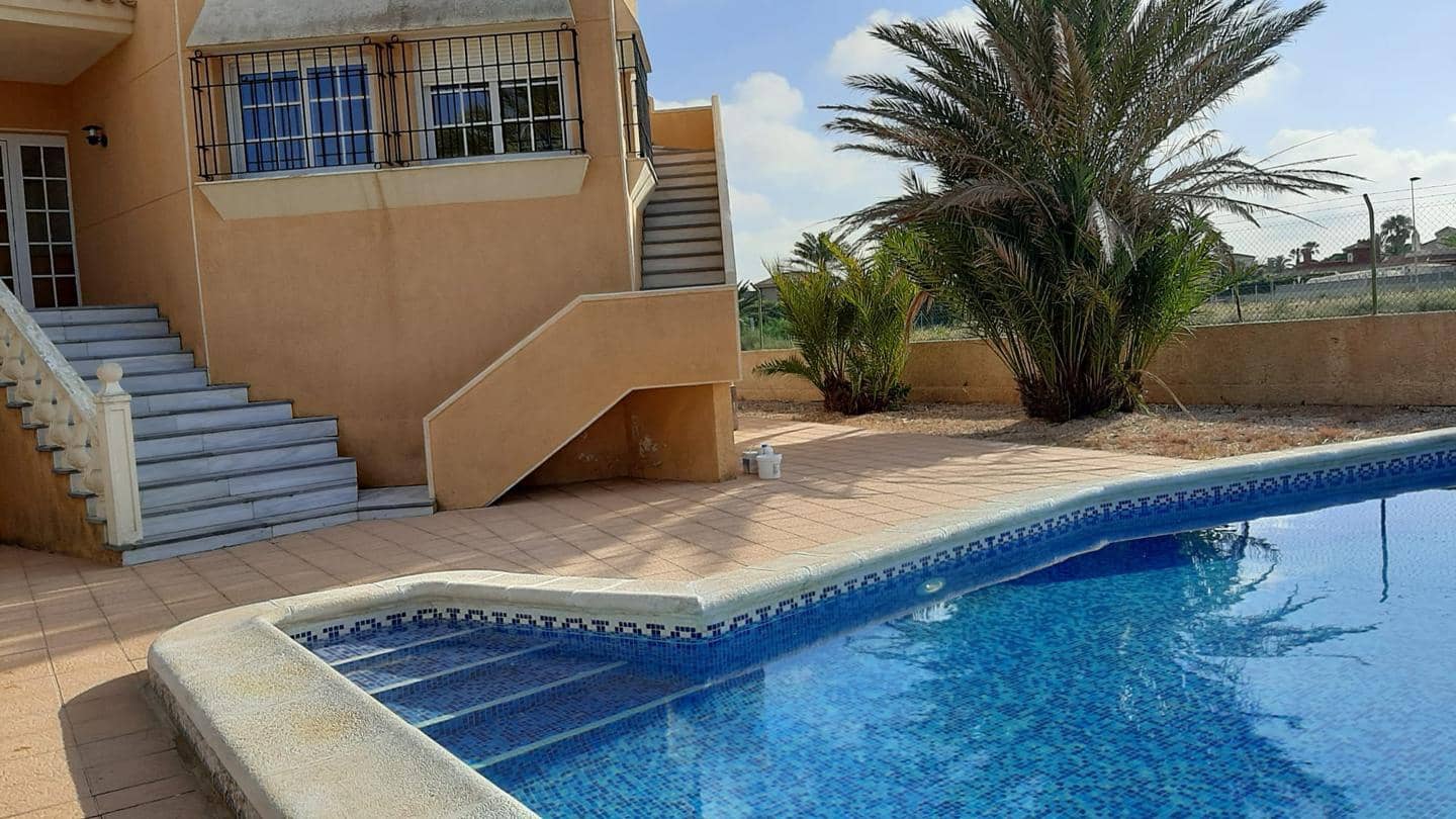 3 soverom Villa til salgs i La Manga del Mar Menor med svømmebasseng garasje - € 780 000 (Ref: 10011804)