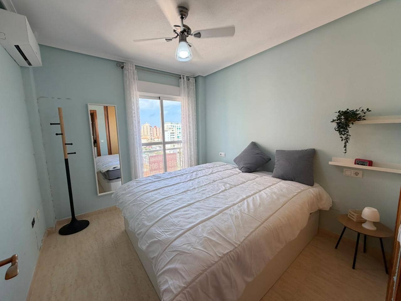 1 slaapkamer Flat te koop in La Manga del Mar Menor met zwembad garage - € 140.000 (Ref: 10016868)
