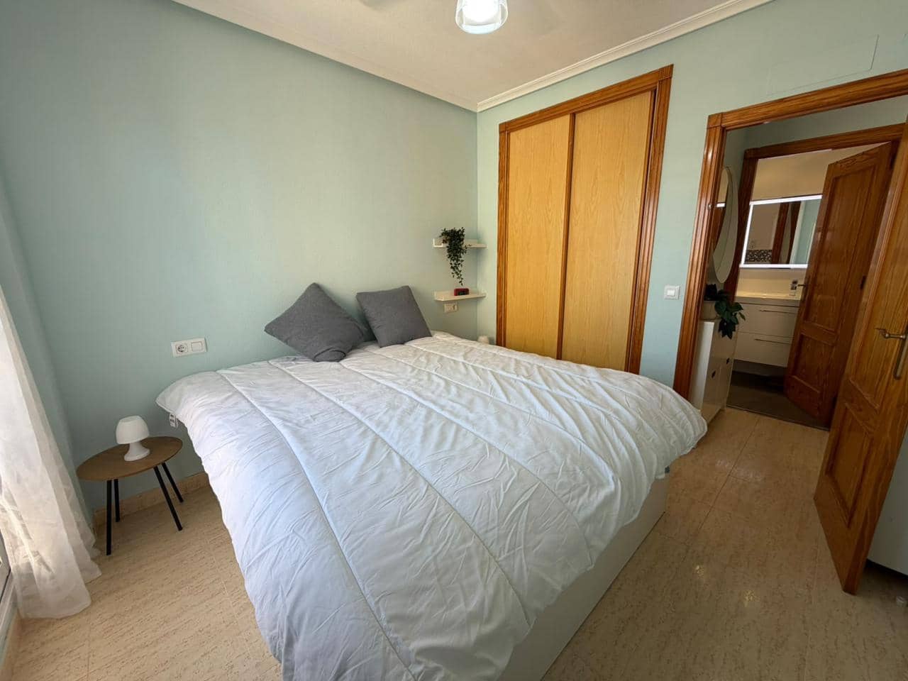 1 slaapkamer Flat te koop in La Manga del Mar Menor met zwembad garage - € 140.000 (Ref: 10016868)