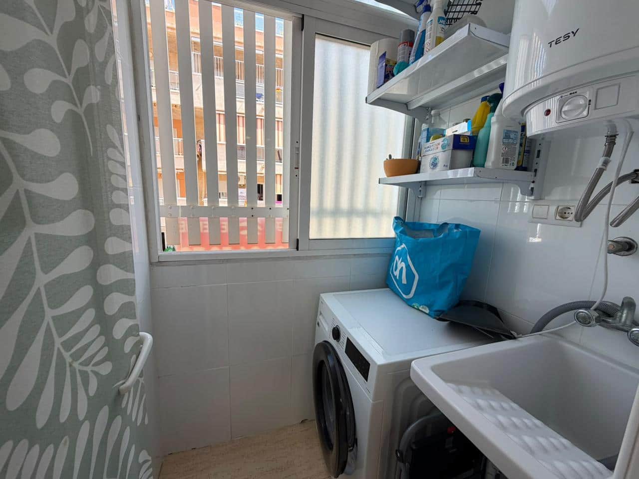 1 slaapkamer Flat te koop in La Manga del Mar Menor met zwembad garage - € 140.000 (Ref: 10016868)