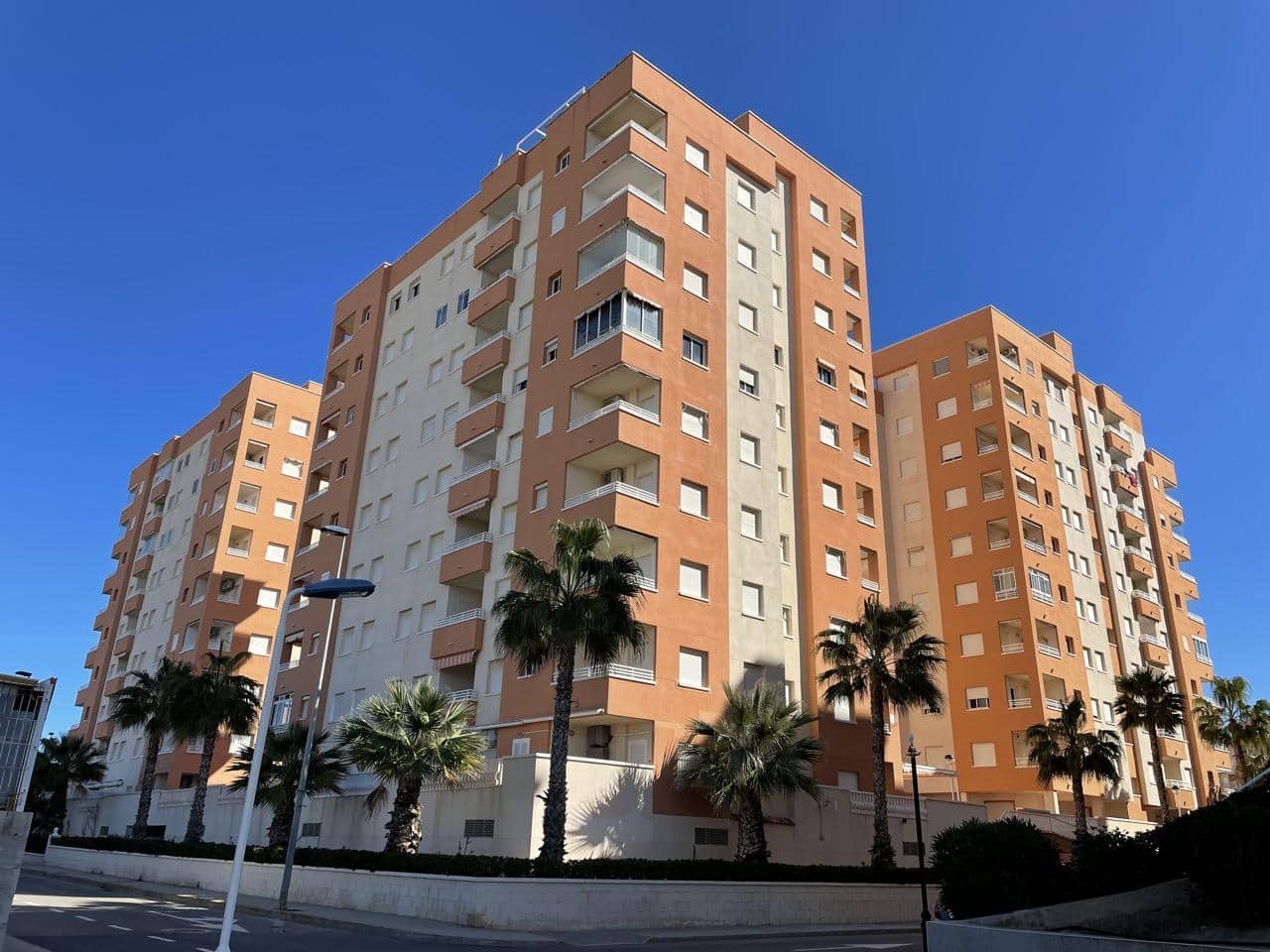 1 makuuhuone Asunto myytävänä paikassa La Manga del Mar Menor mukana uima-altaan 
autotalli - 135 000 € (Ref: 10021776)