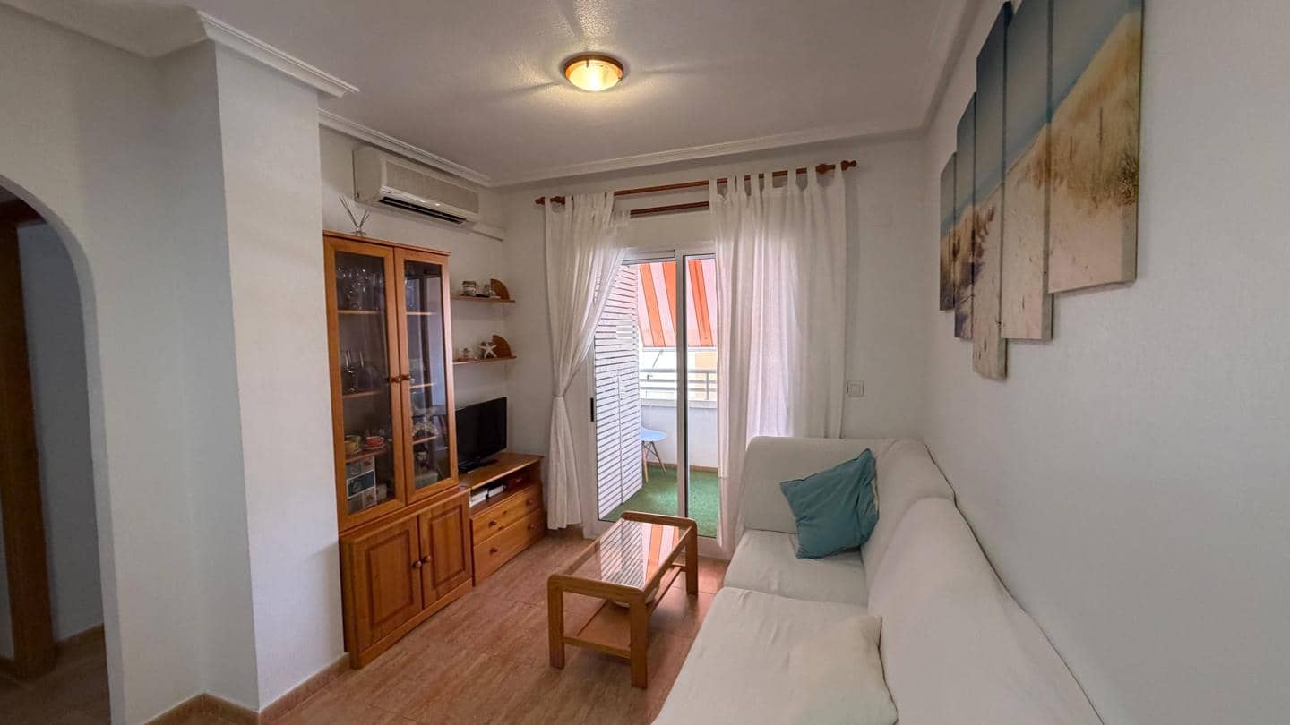 1 makuuhuone Asunto myytävänä paikassa La Manga del Mar Menor mukana uima-altaan 
autotalli - 135 000 € (Ref: 10021776)