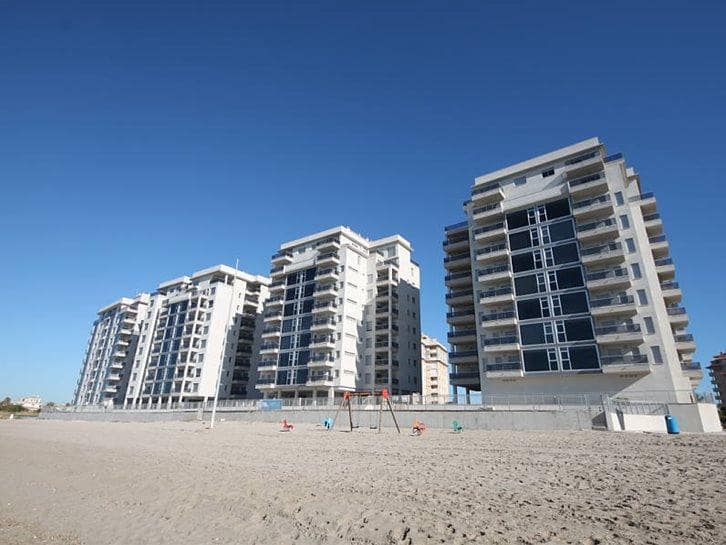 2 bedroom Flat for sale in La Manga del Mar Menor with pool garage - € 239,000 (Ref: 10023732)