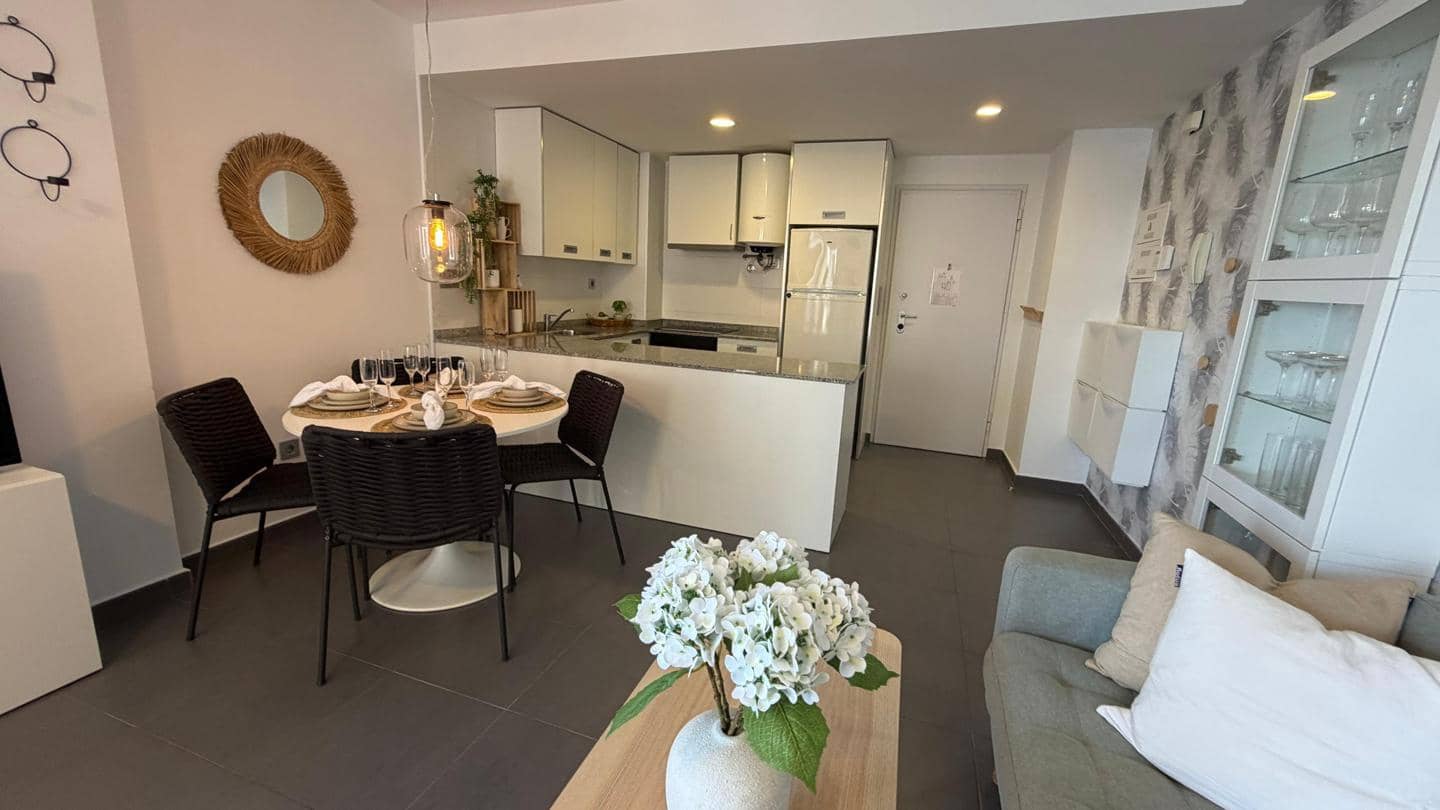 2 bedroom Flat for sale in La Manga del Mar Menor with pool garage - € 239,000 (Ref: 10023732)