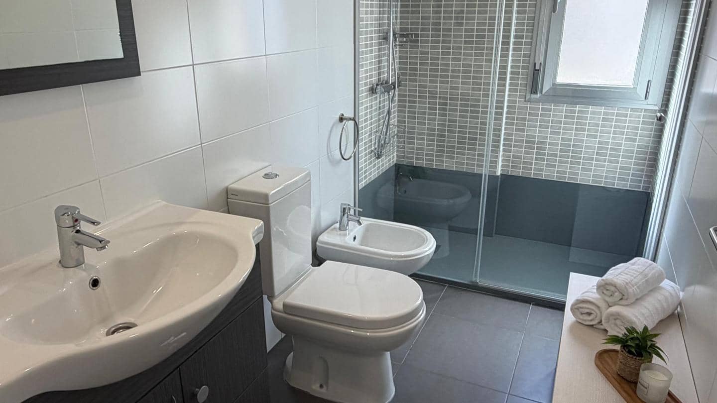 2 bedroom Flat for sale in La Manga del Mar Menor with pool garage - € 239,000 (Ref: 10023732)