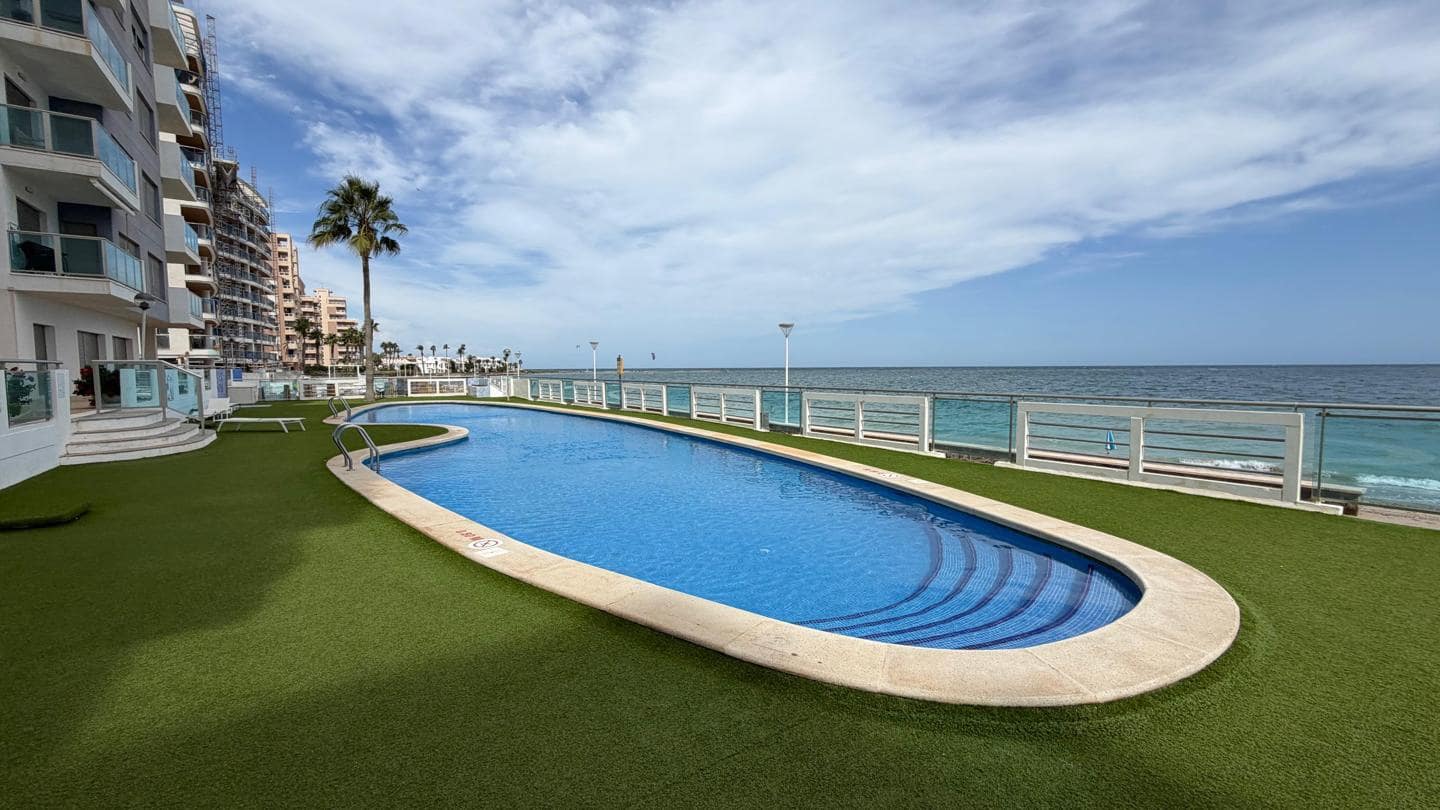 2 chambre Appartement à vendre à La Manga del Mar Menor avec piscine garage - 289 000 € (Ref: 10084937)