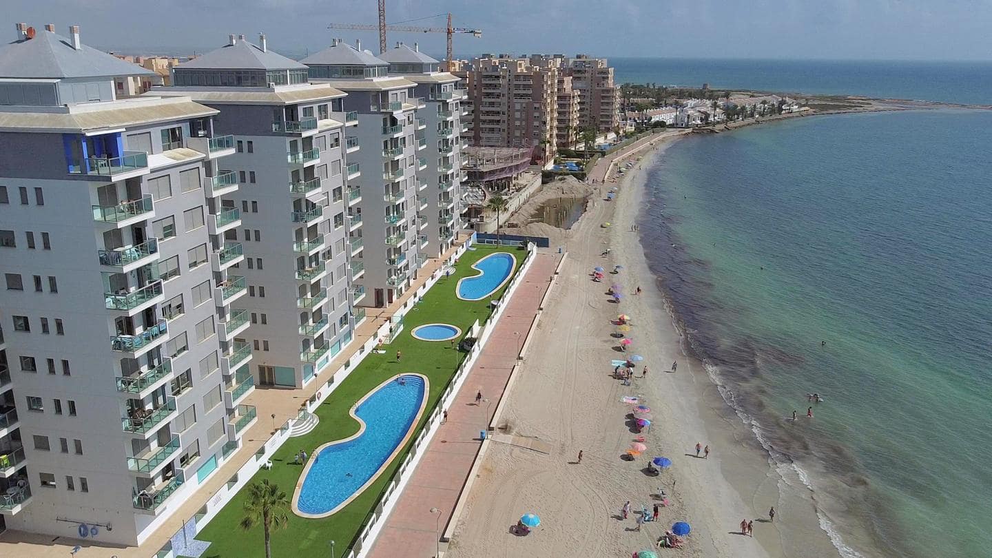 2 chambre Appartement à vendre à La Manga del Mar Menor avec piscine garage - 289 000 € (Ref: 10084937)