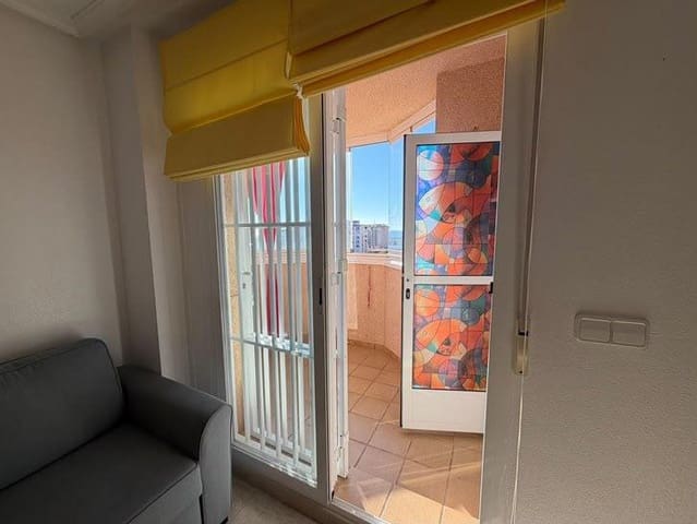 Piso de 1 habitación en La Manga del Mar Menor en venta con piscina - 145.000 € (Ref: 10113403)